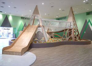 木製滑り台