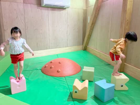 くるりんぱーく幼児用クッション遊具