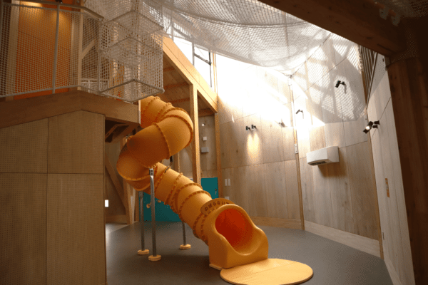 くるりんパーク すべり台